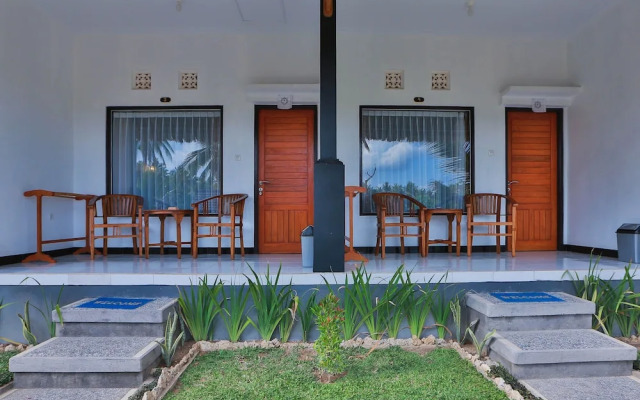 Mamaras Guest House