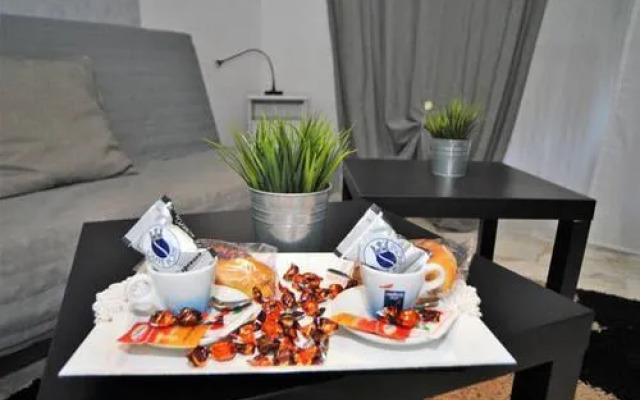 White Apartment San Pietro