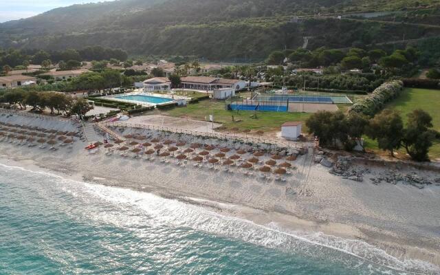 VOI Essentia Tropea Beach