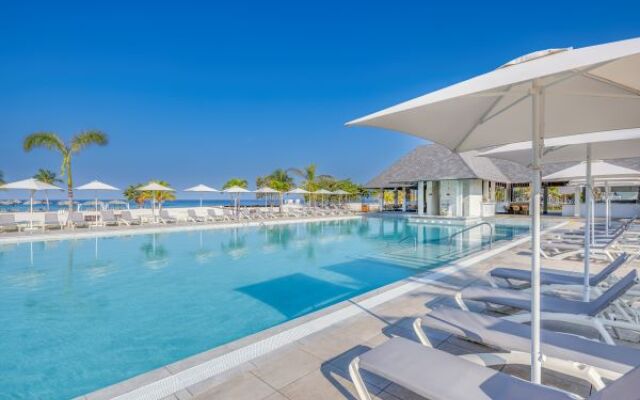 Melia Trinidad Peninsula