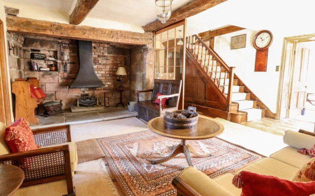 Mickle Trafford Manor