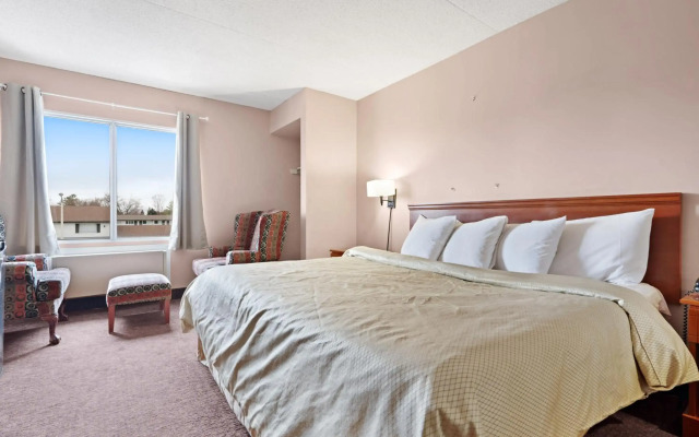 Niagara Lodge & Suites