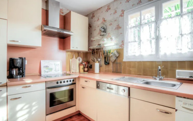 Holiday Home Les Troenes