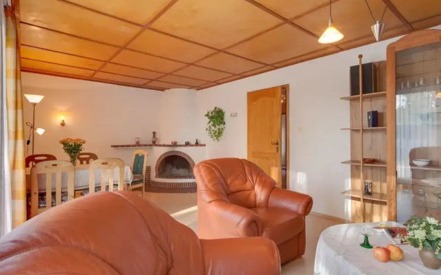 Ruhiges Ferienhaus in Zingst-urlaub Nahe am Strand