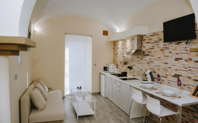 ERES EMÉRITA "Apartamentos & Suites"