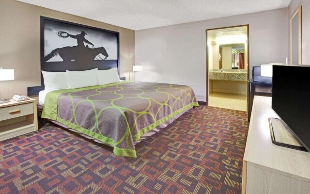 Super 8 By Wyndham Norman