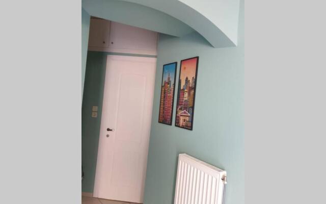 central studio very close to the port of Volos