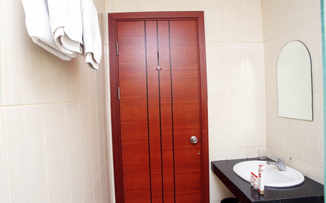 OYO 920 Gajah Mada Hotel