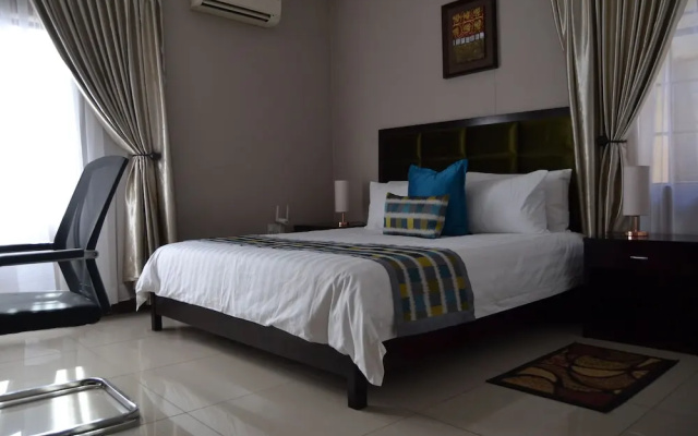 Triple Palms Bed and Breakfast