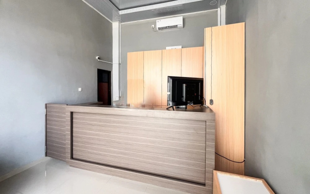RedDoorz Plus @ New Favour Hotel Gunung Dempo – Guest Rooms – Pagar Alam