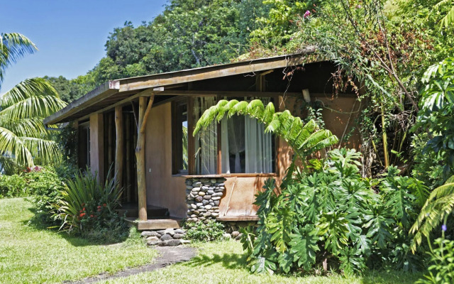 Vanira Lodge