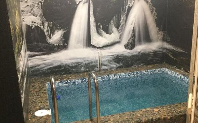 Herzen House mini-hotel and hostel