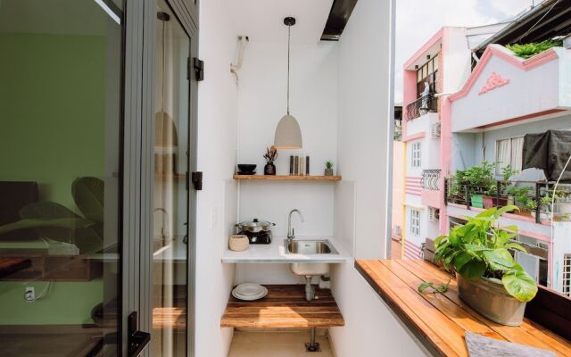 HoLo Bui Vien Saigon Serviced HomeStay