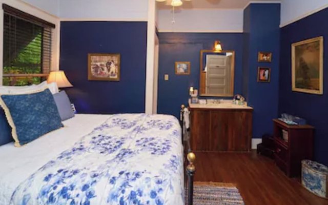 Grady House Bed & Breakfast