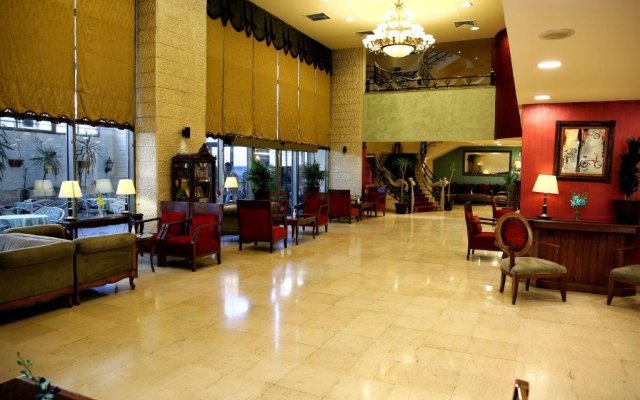 Al-Fanar Palace Hotel