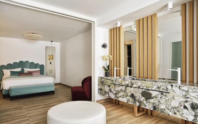 Cresanto Luxury Suites - Adults Only
