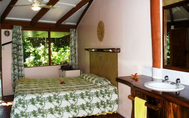 Beachcomber Island Resort