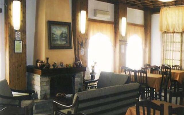 Izela Hotel