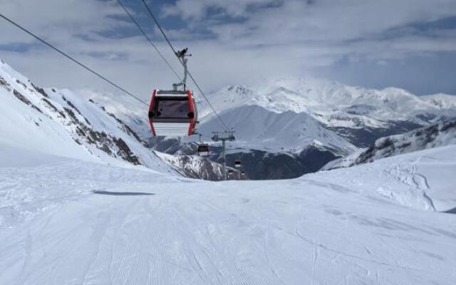 SkiLuxe New Gudauri