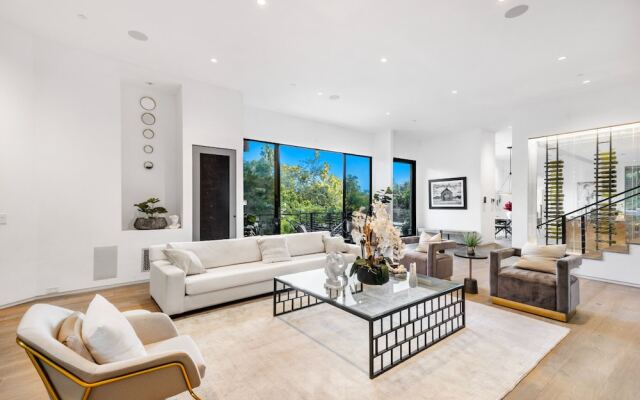 Beverly Glen Hillside Haven