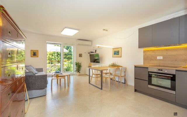 Hedera Estate, Hedera A55