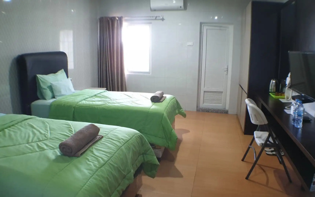 Nasional Hotel – Guest Rooms – Gunungsitoli