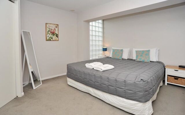 Carlton Villa 2 - Christchurch Holiday Homes