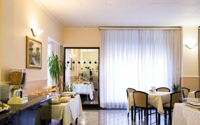 Piccolo Hotel