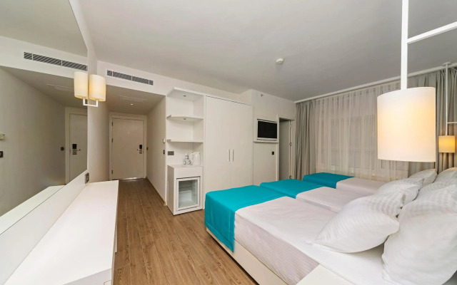 Poseidon Hotel - Adults Only