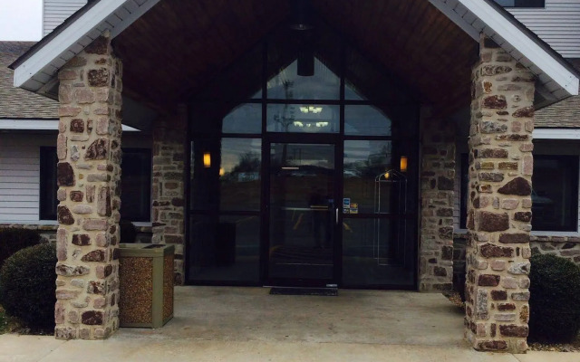 Regency Inn And Suites