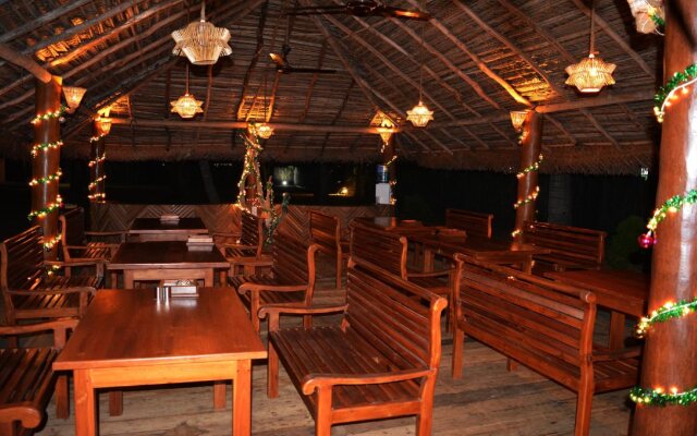 Roshanne Beach Resort