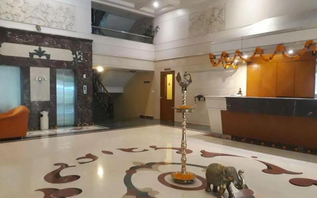 Hotel The Samrat