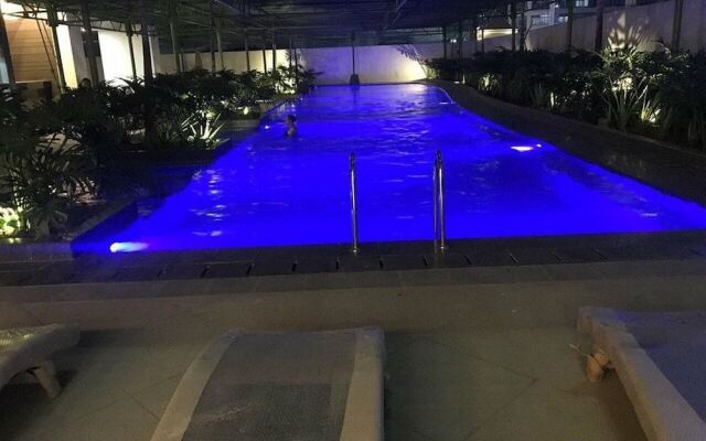 One Eastwood Avenue Tower 1