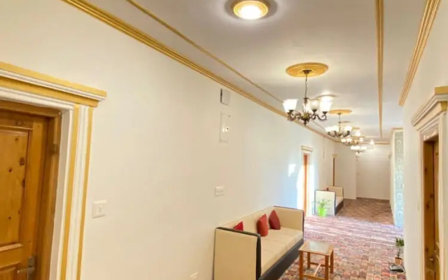 Rozan Jaai Orchard Hotel