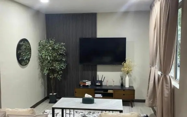 1st Living Subang SS15