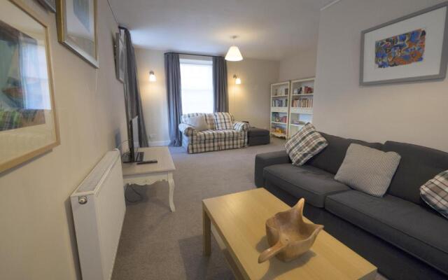 The Gallery Flat, 4 Tannage Brae