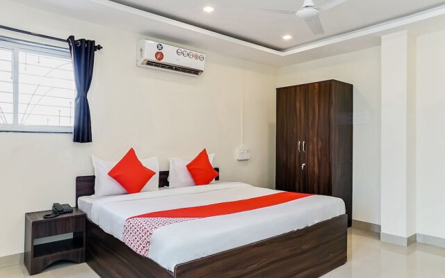 Oyo 19363 United Star Hotel