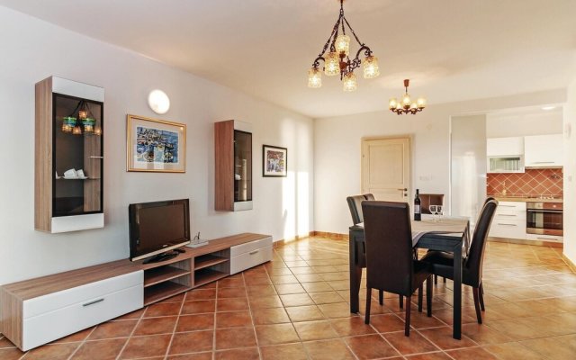 Awesome Apartment in Privlaka With 3 Bedrooms, Wifi and Outdoor Swimming Pool