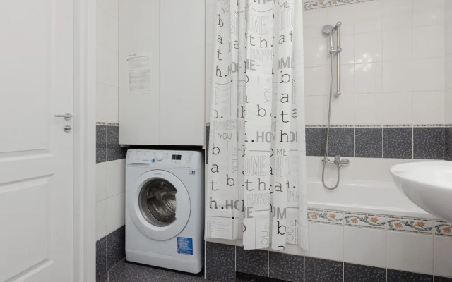 Spacious 3 Bedroom Apartment by Renters