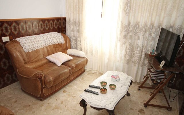 House - 5 Bedrooms with Sea views - 107775