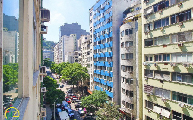 Studio vista mar para 4 pessoas em Copacabana