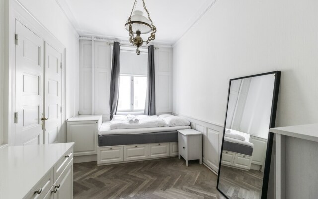 140m2 Apartment with Parliament View