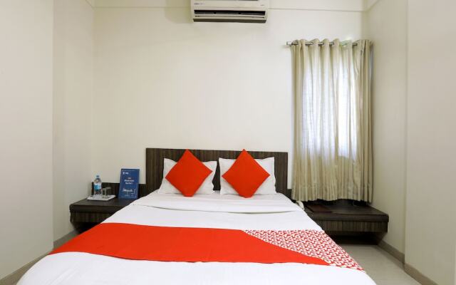 OYO 4198 Hotel Shri Sai Murli