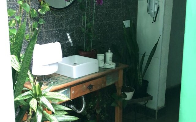 LIA Travel Inn