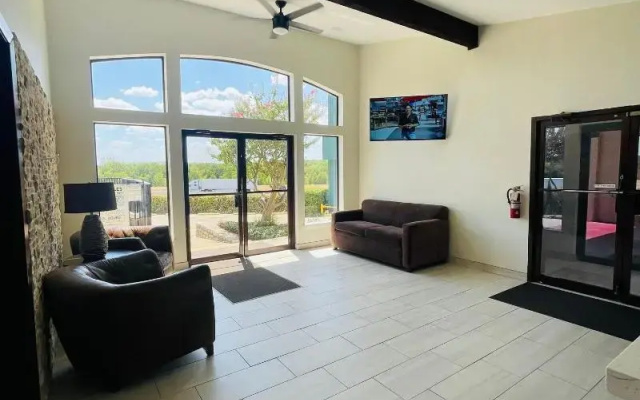 Studio 6 Suites – Mesquite, TX – Gross Rd.