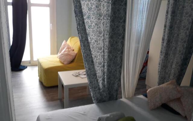 Romantically allured studio next to the center