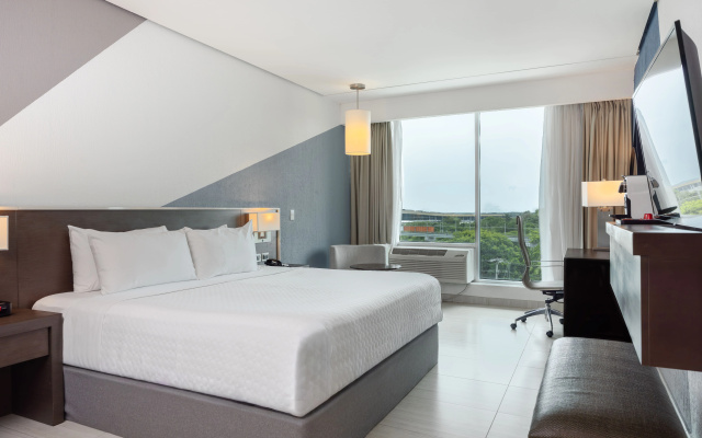 Crowne Plaza Panama Airport by IHG - Image 5
