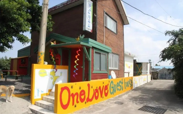Onelove Guesthouse