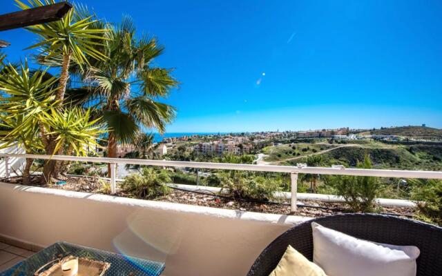 Malibu Mansions Condo 1 by Rafleys
