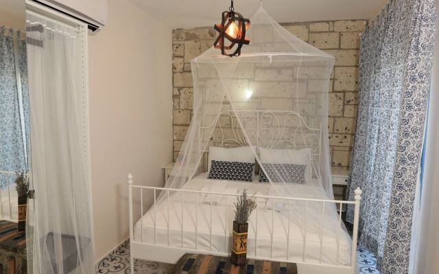 Muhit Alacati Butik Otel